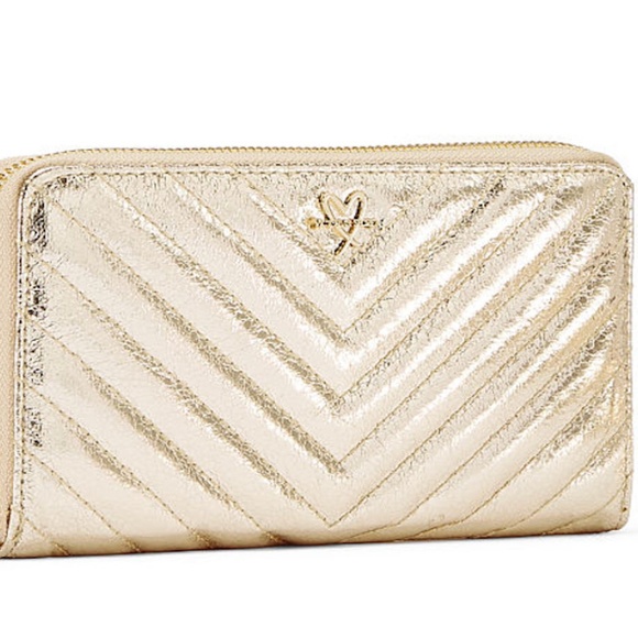NEW Victoria's Secret V Quilted Continental Wallet - Picture 3 of 12
